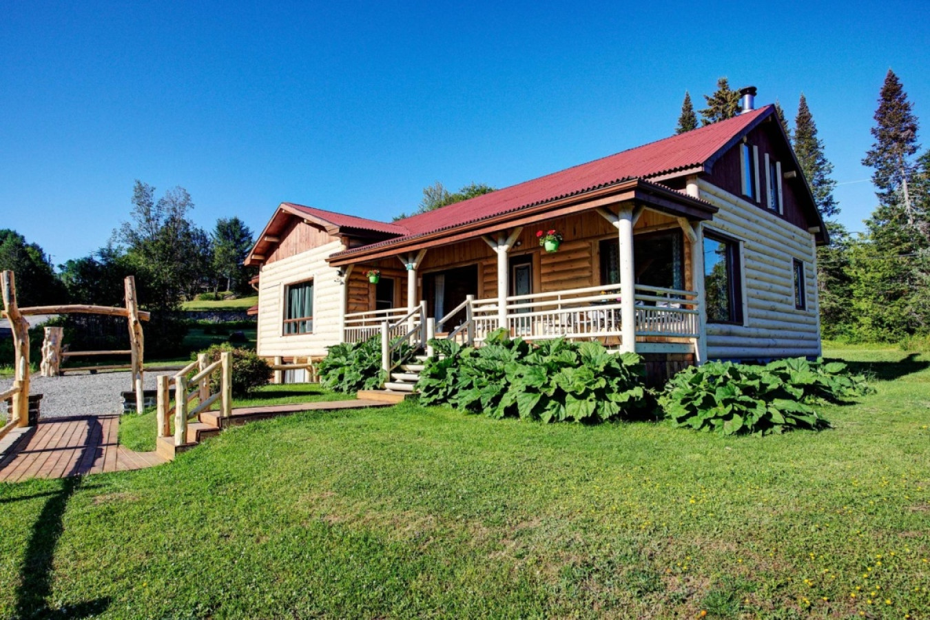 Lake retreat - Private SPA with Kayaks and SUP
