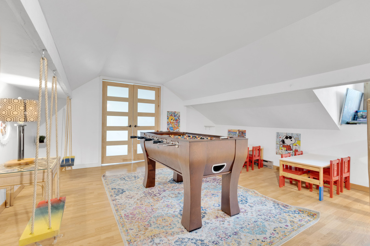 lake-retreat-private-spa-with-kayaks-and-sup/