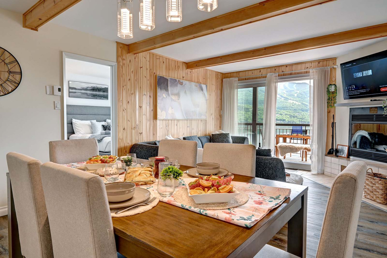 beautiful-lake-vue-and-ski-5-min-of-mont-tremblant/