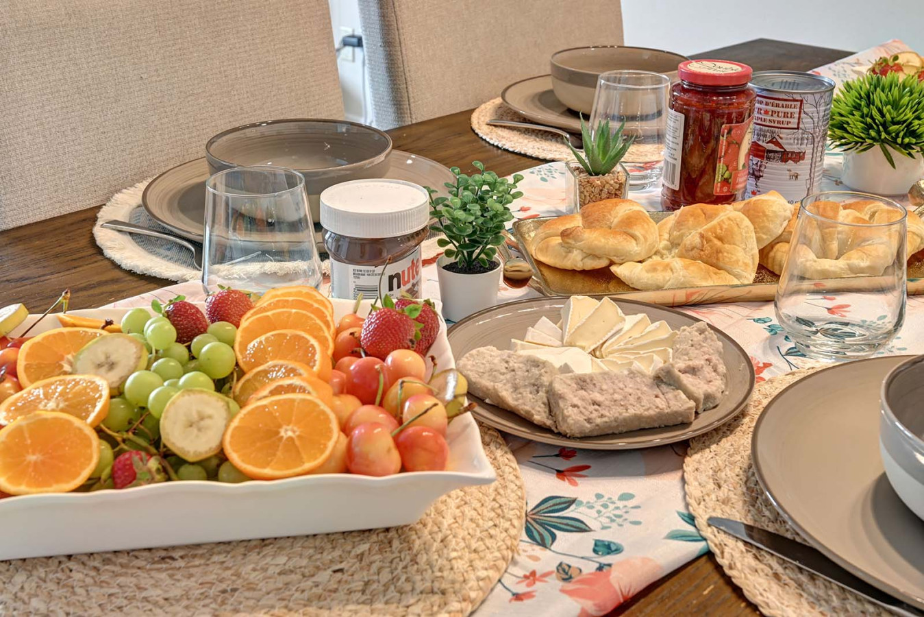 beautiful-lake-vue-and-ski-5-min-of-mont-tremblant/