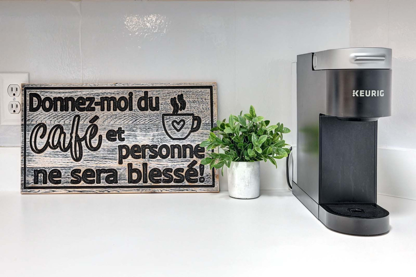 beautiful-lake-vue-and-ski-5-min-of-mont-tremblant/