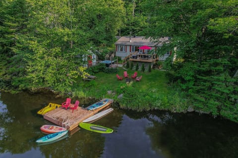 Quai et embarcations: pédalo, paddle board, kayaks et planche