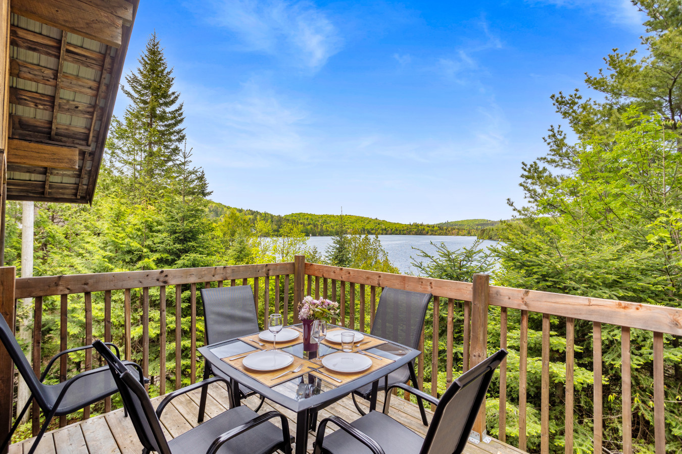 le-p'tit-bonheur-sand-beach-kayak-and-yoga/