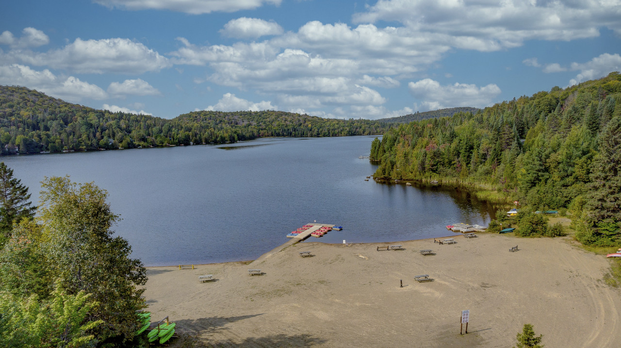 le-p'tit-bonheur-sand-beach-kayak-and-yoga/