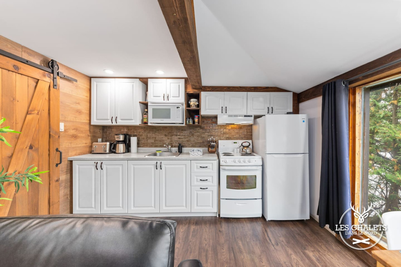 le1613-waterfront-les-chalets-dans-le-nord/