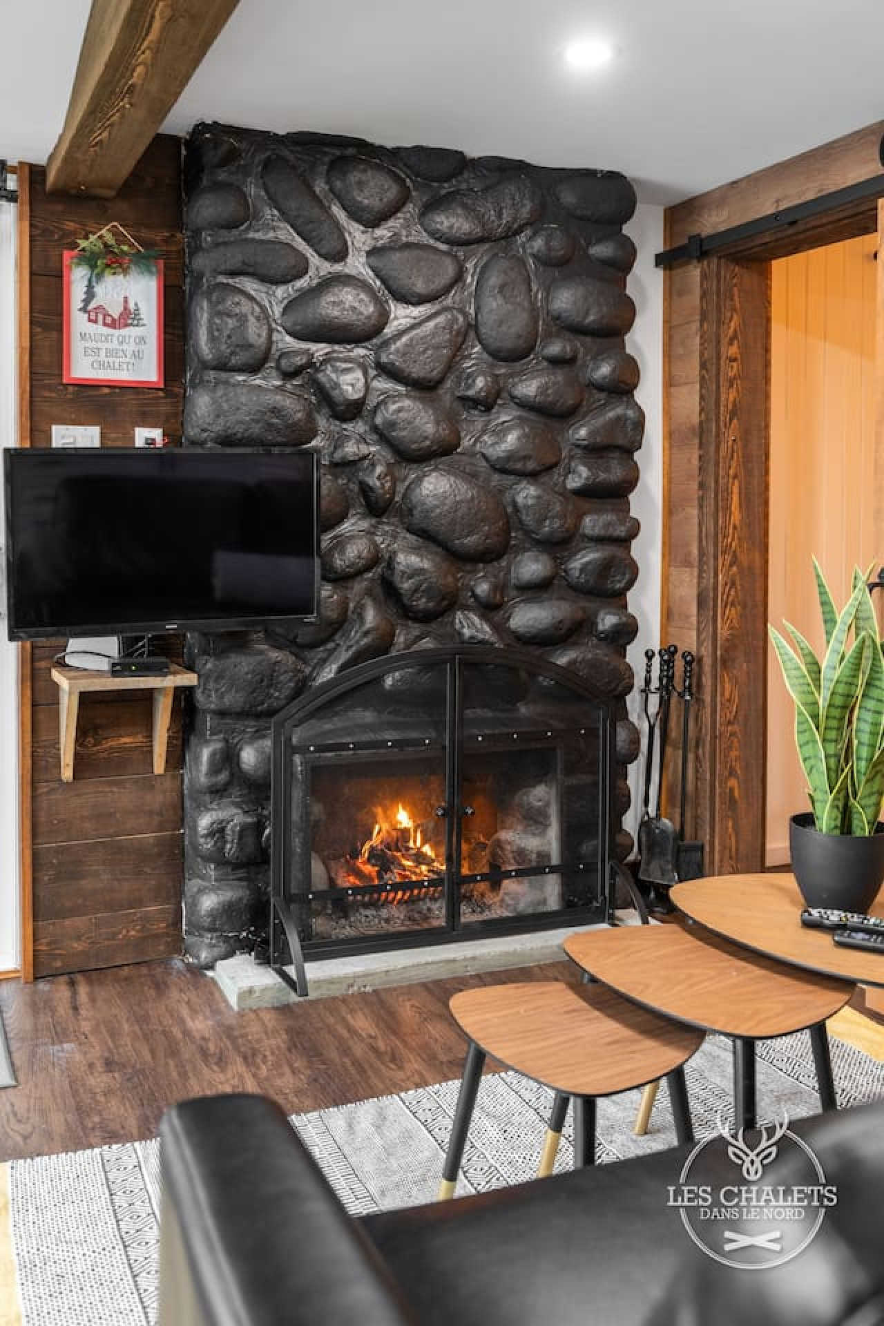 le1613-waterfront-les-chalets-dans-le-nord/