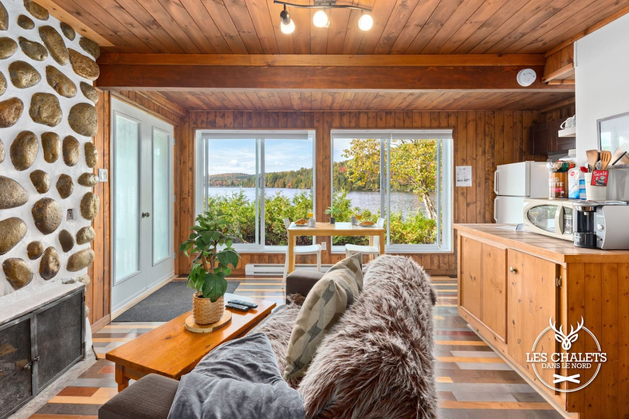 Le1617 - Private dock & Lake - Les chalets dans le nord