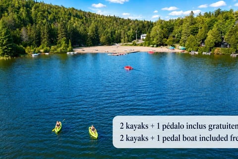 Lakefront Chalet in the Laurentians — Lac Sarrazin, Sainte-Lucie-des-Laurentides