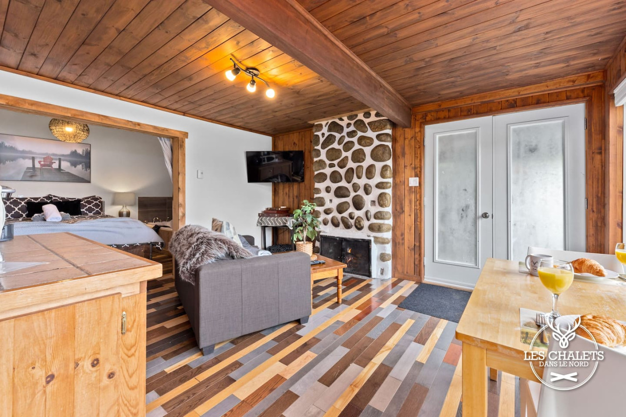 Le1617 - Private dock & Lake - Les chalets dans le nord