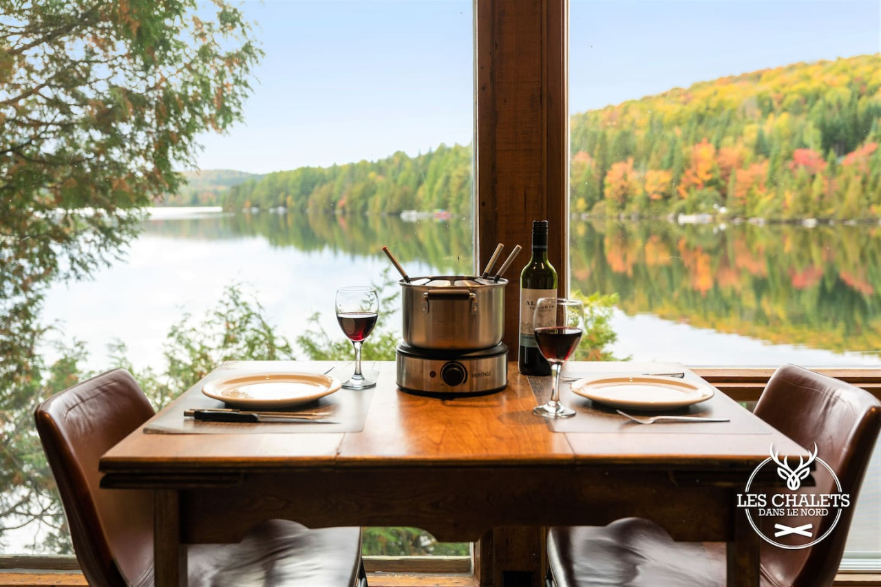 the-1615-lake-private-dock-les-chalets-dans-le-nord/