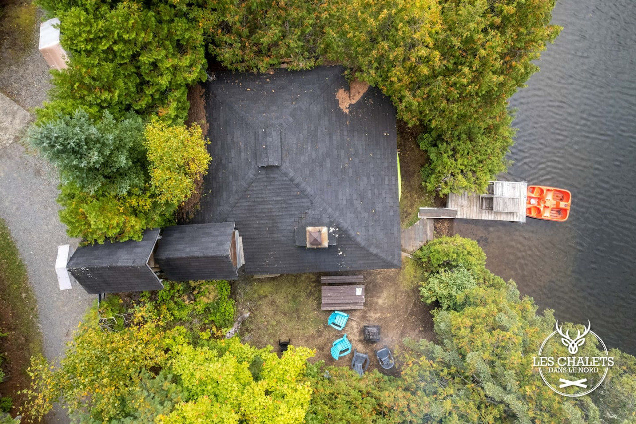the-1615-lake-private-dock-les-chalets-dans-le-nord/