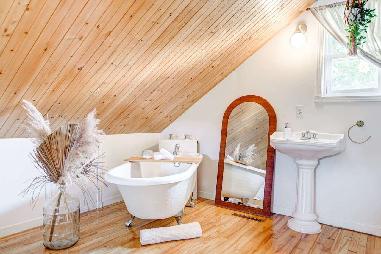 la-casa-del-plage-private-spa-and-hamak/