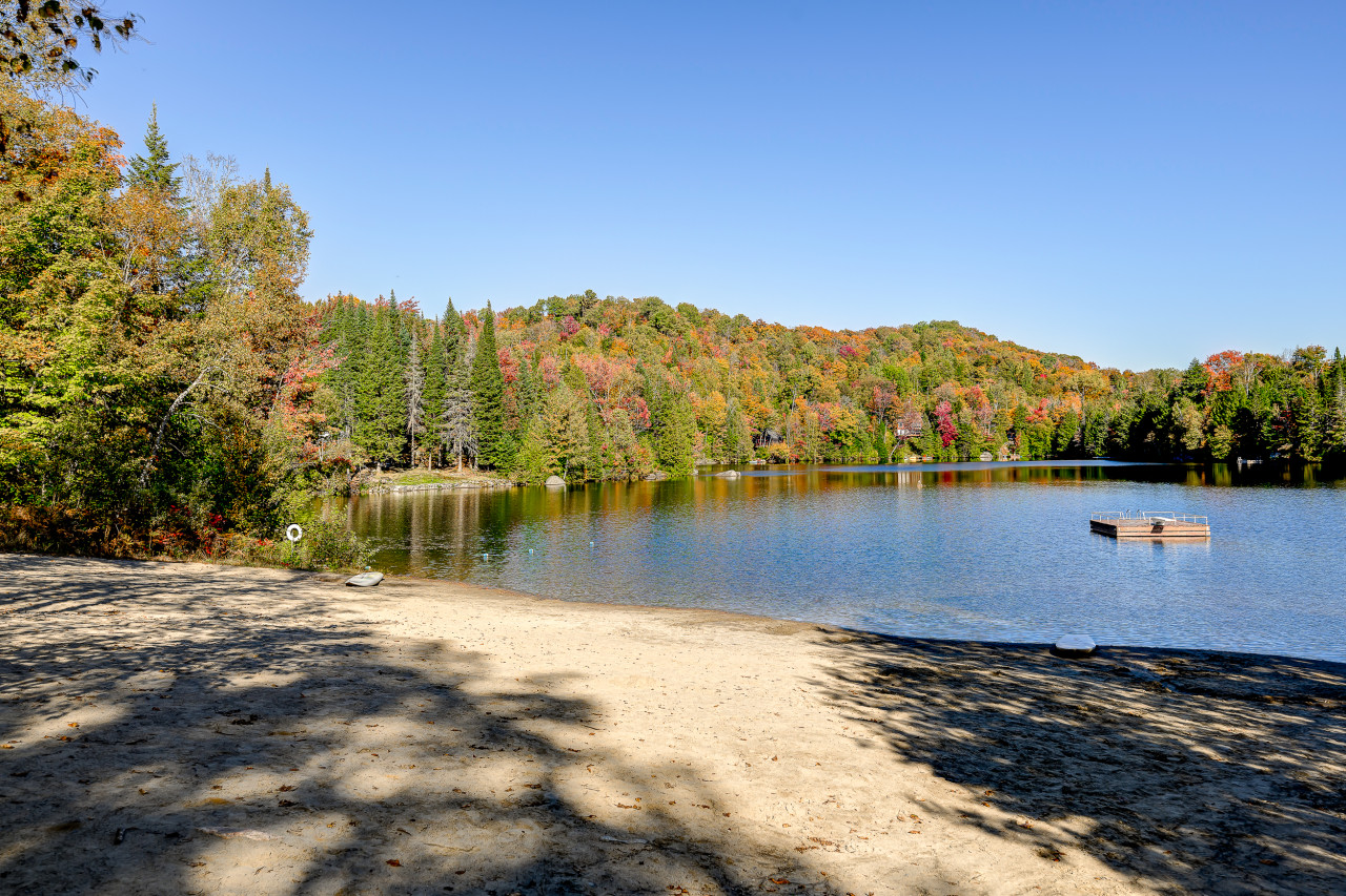 "the-sweet-escape"-chalet-douce-evasion-st-adolphe/
