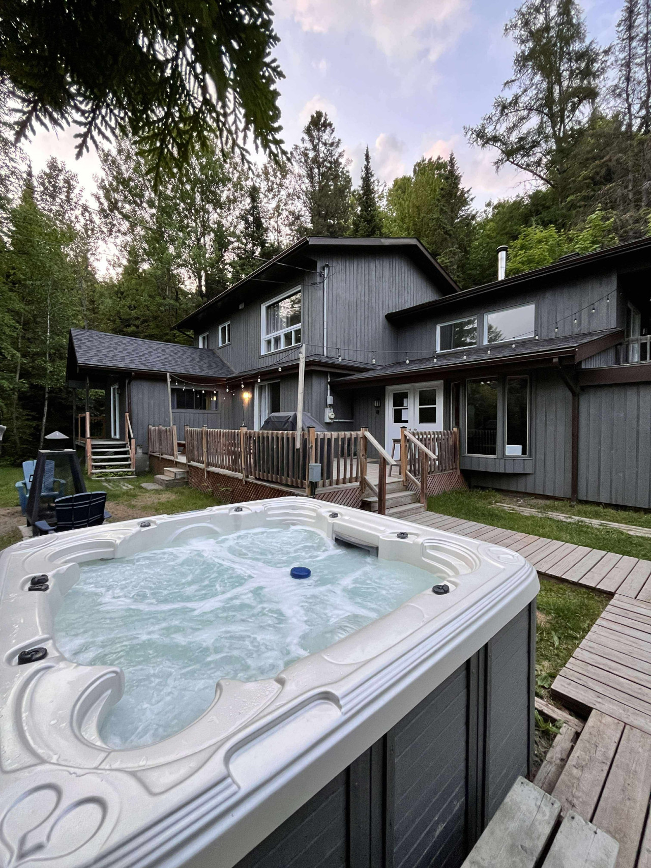 lake-house-5br-with-sandy-beach-spa-and-fire-pit/