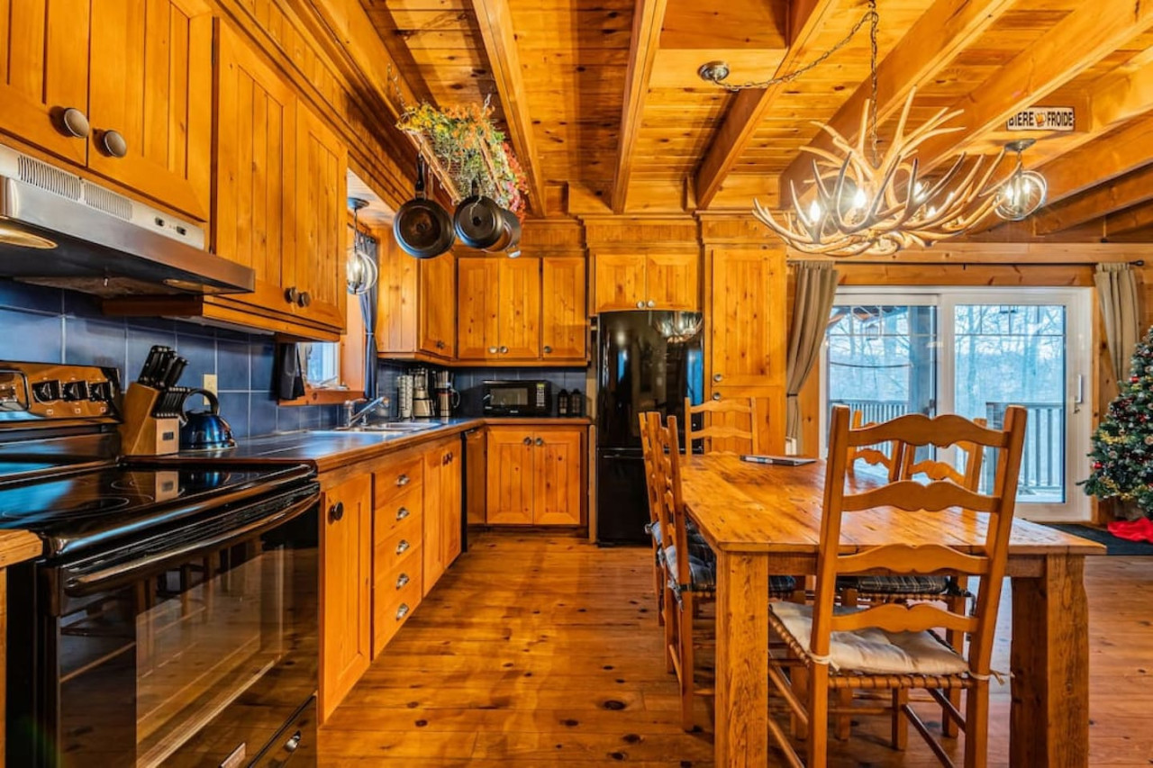 the-rustic-nature-retreat-with-private-spa/