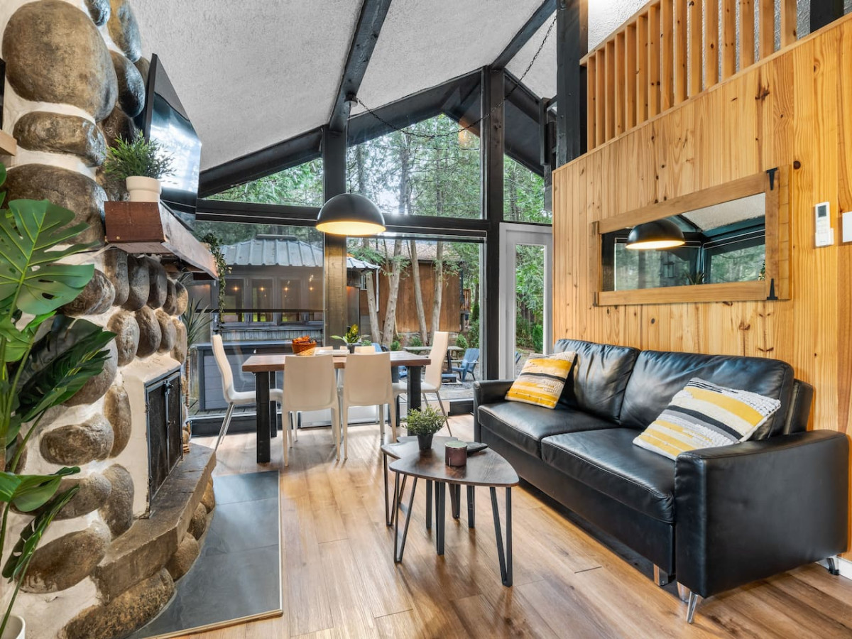 le1603-le-petit-caribou-spa-and-beach/