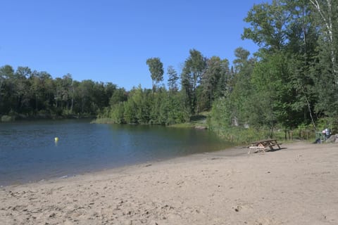 The Panoramic - Direct lake beach and bike access