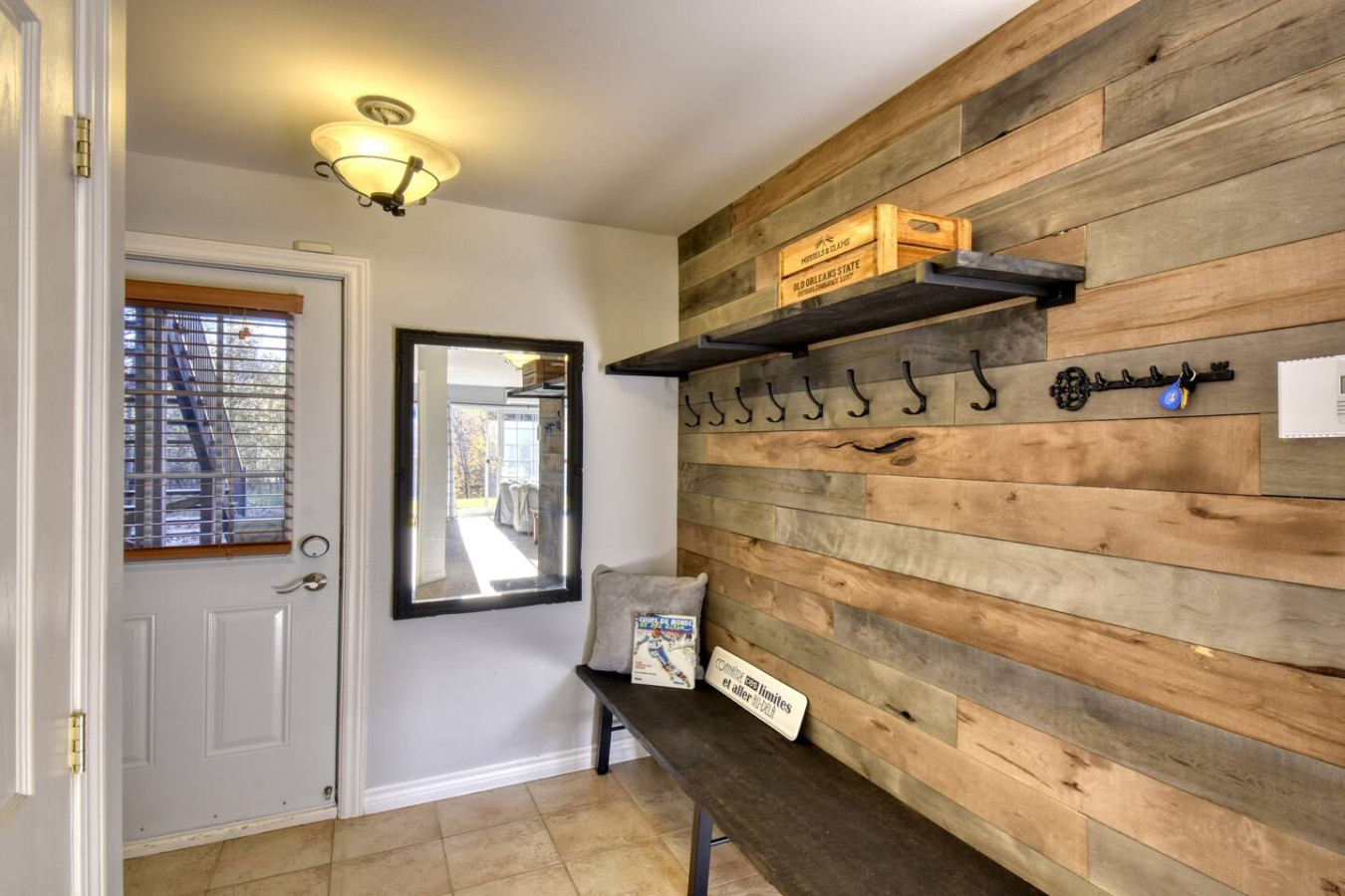 the-panoramic-direct-lake-beach-and-bike-access/