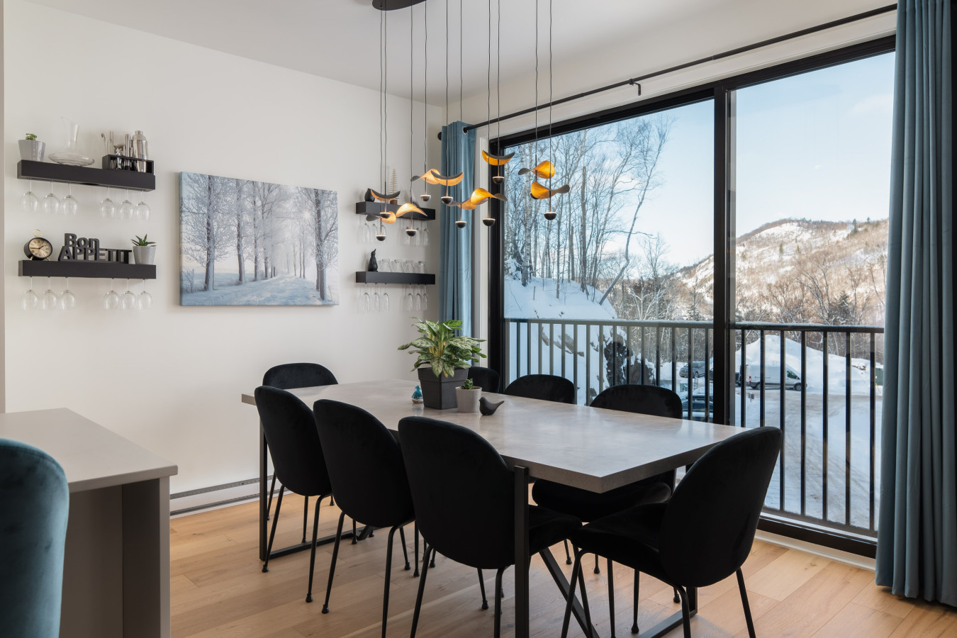 201 Ostrya - Luxury Condo summer getaway