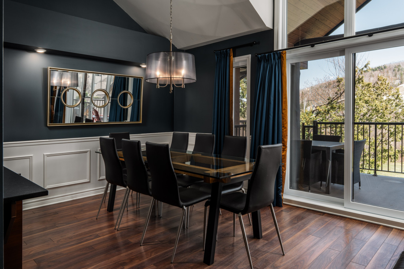 spacious-3-bedroom-condo-ski-inski-out-st-sauveur/