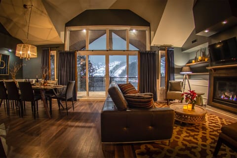 Spacious 3-Bedroom Condo – Ski-In/Ski-Out St-Sauveur