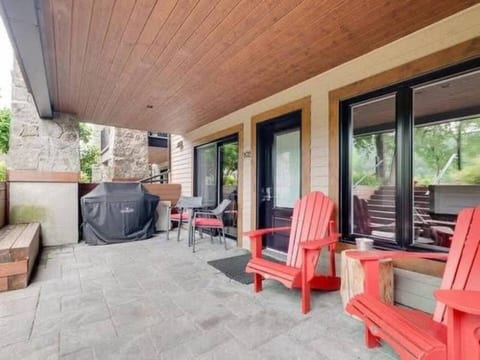 Prestige Condo at the Foot of the Slopes – St-Sauveur
