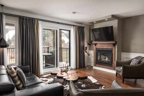 2 bedrooms suite with direct SKI access