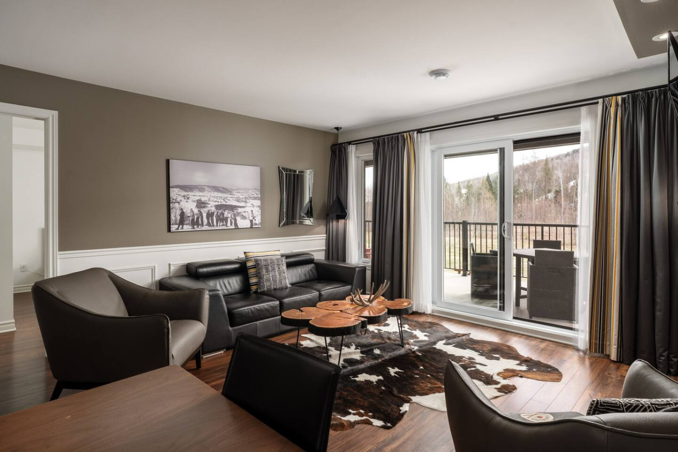 2-bedrooms-suite-with-direct-ski-access/