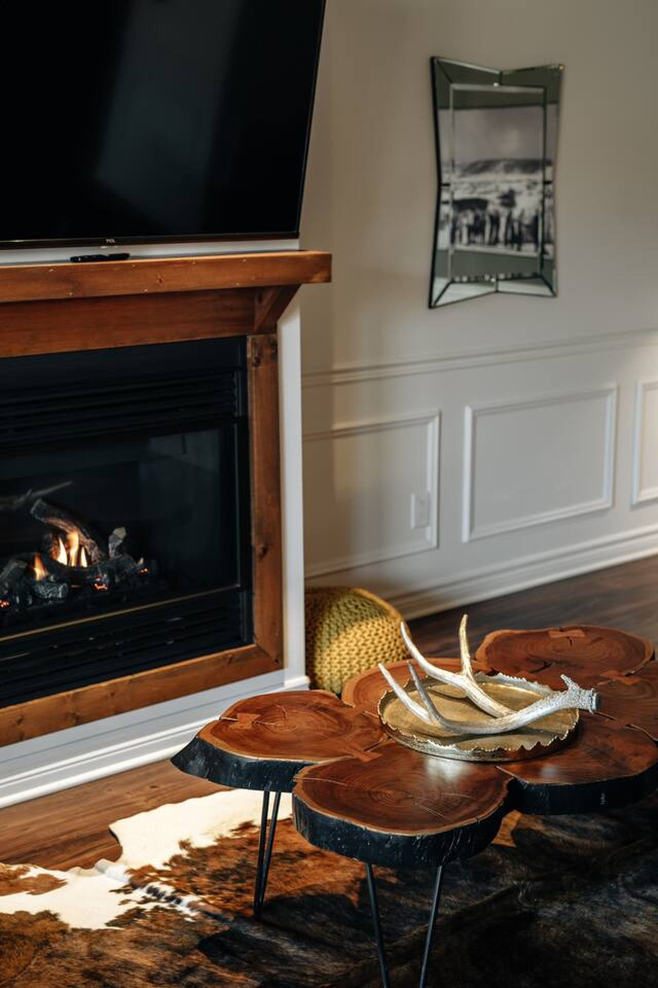 chic-condo-at-the-foot-of-the-st-sauveur-slopes/