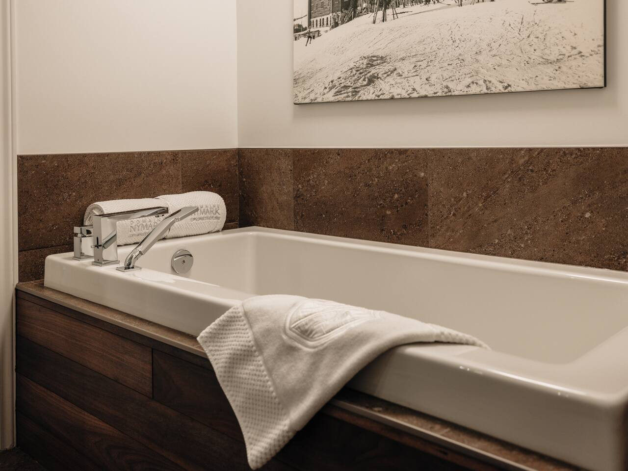 luxury-ski-inski-out-condo-in-saint-sauveur/