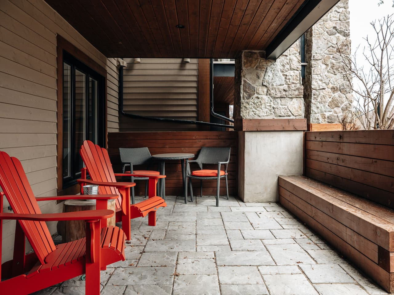 2-bedrooms-suite-in-saint-sauveur-ski-inski-out/