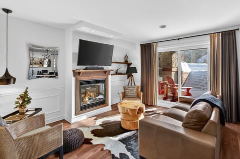 2 bedrooms suite in Saint-Sauveur Ski in/Ski out