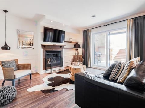 2 bedrooms suite in Saint-Sauveur Ski in/Ski out