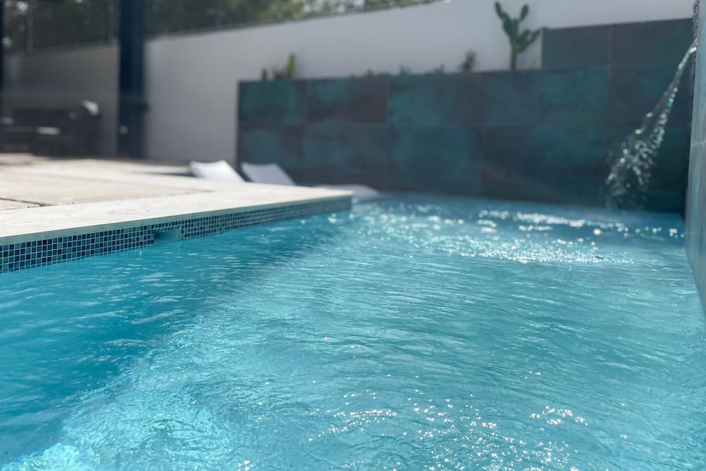 coastalheritage-w-private-pool-7min-from-airport/