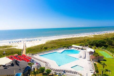 HHI TIDE 21 | 4-Min Beach Walk • Beach Gear