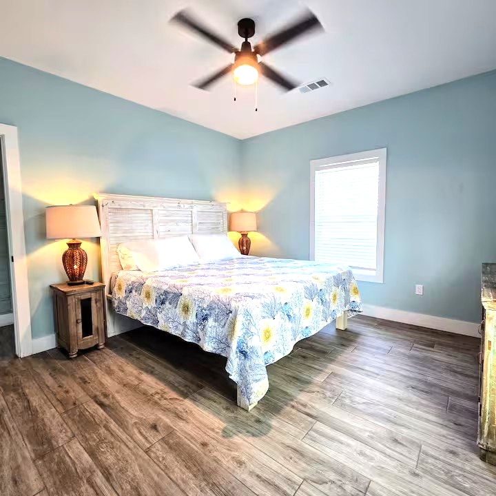 Downstairs king room