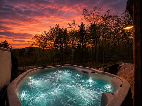 The Barnhaus | Unique 5-Star Experience | Hot Tub
