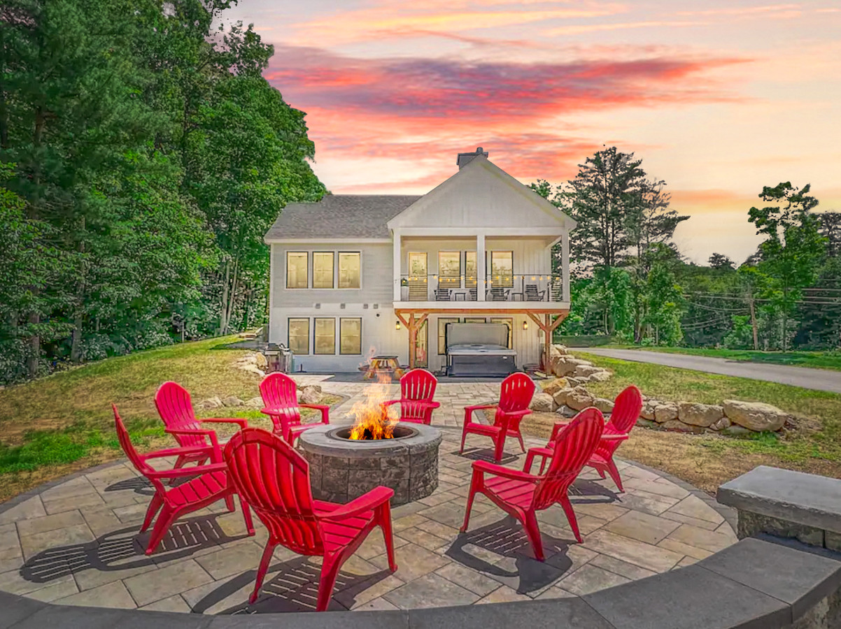 Birch Haus | Luxury Home, Views & Hot Tub, River
