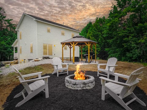 Bridgton Bungalow | Brand New, Central & Spacious