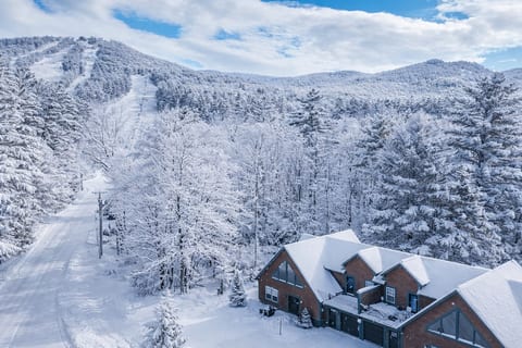 Luxe Mountain Home | River, Cranmore, Hot Tub