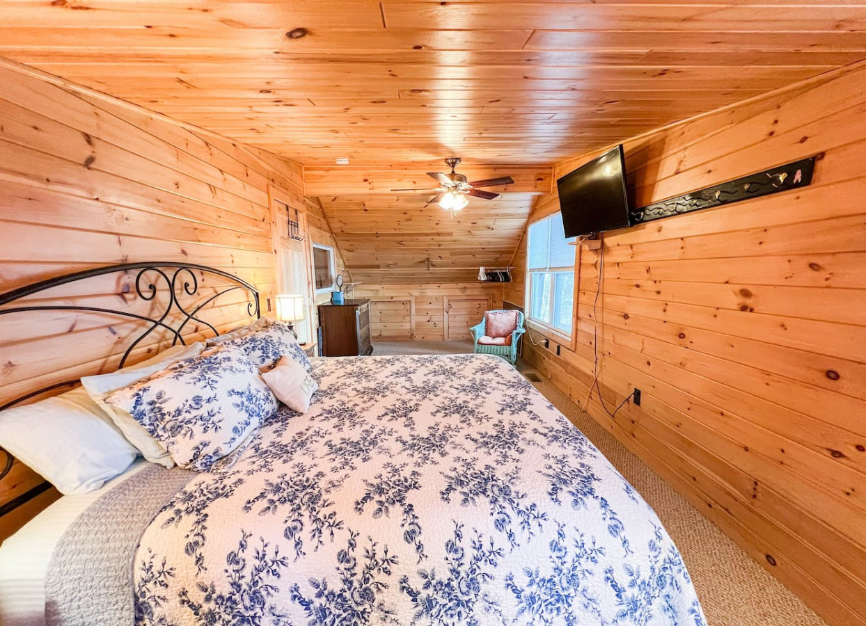 Gorgeous Family Lakefront Cabin | Incredible Views - Fryeburg Gorgeous Family Lakefront Cabin | Incredible Views - Fryeburg