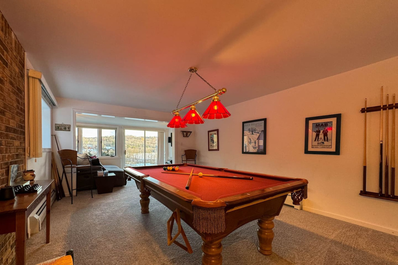 mountain-view-haus-4-season-fun-on-black-mountain-+-amazing-views-ac/