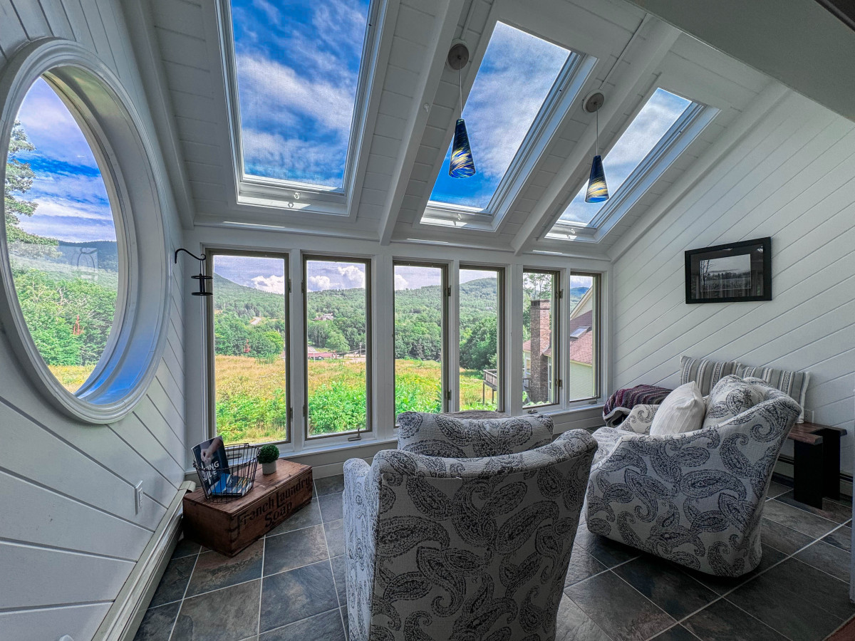 mountain-view-haus-4-season-fun-on-black-mountain-+-amazing-views-ac/