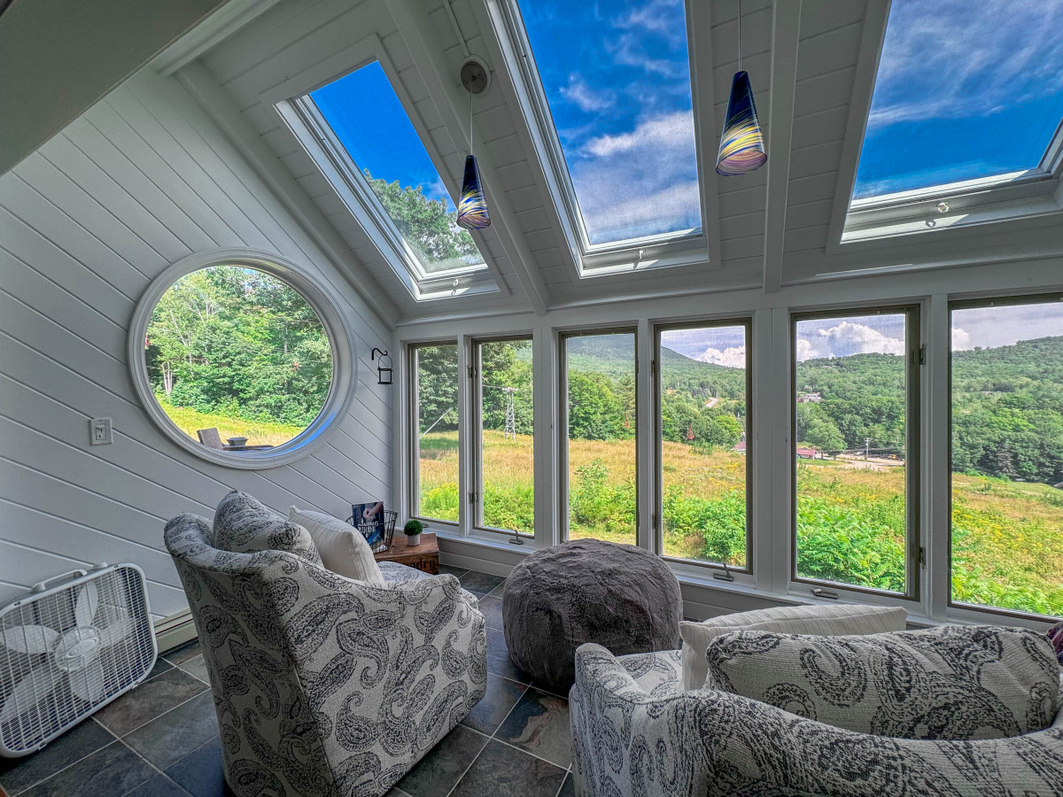 mountain-view-haus-4-season-fun-on-black-mountain-+-amazing-views-ac/