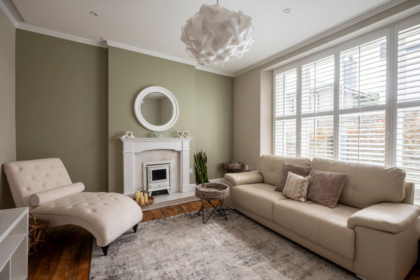 Stylish Tenby Townhouse – Steps from the Beach