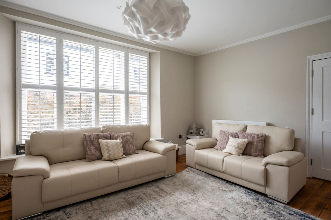 Stylish Tenby Townhouse – Steps from the Beach