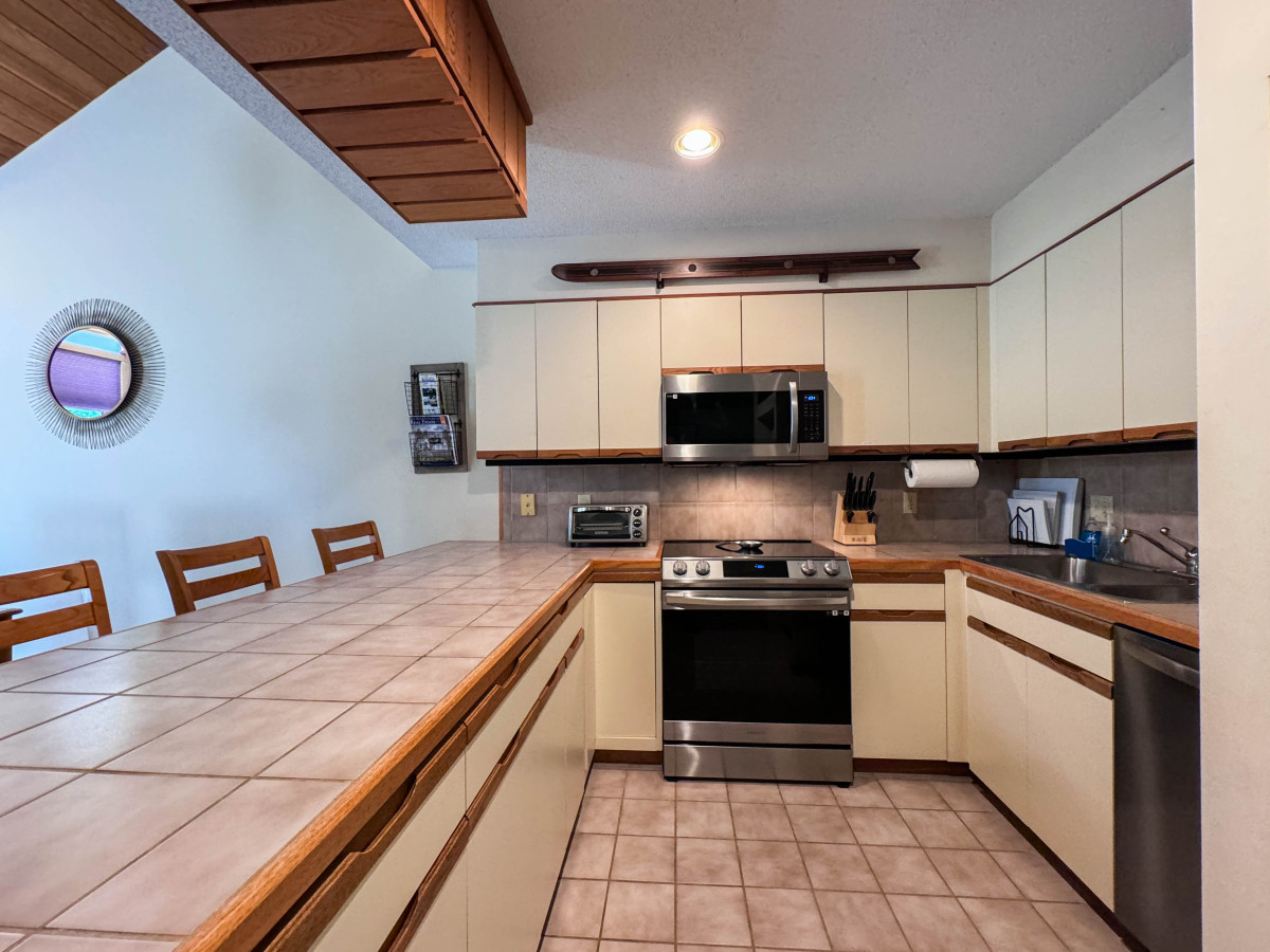 Summit Stay on Attitash Mountain | AC + Pool
