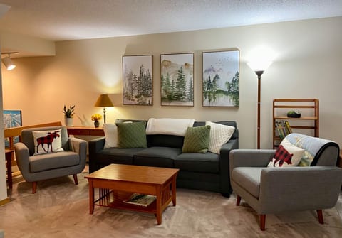 Summit Stay on Attitash Mountain | AC + Pool