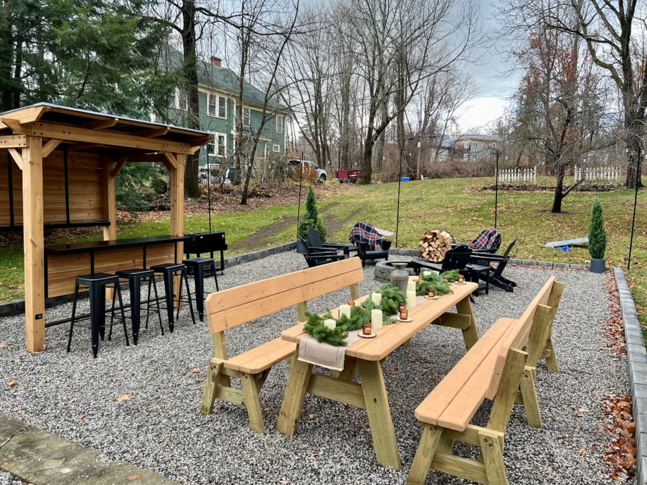 Fowler Farmhouse | Downtown | Beach | Hot tub +Bar