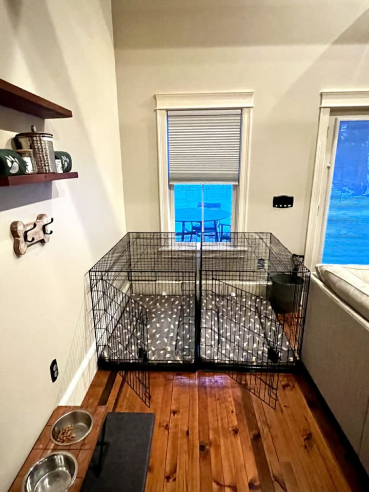 Fowler Farmhouse | Downtown | Beach | Hot tub +Bar